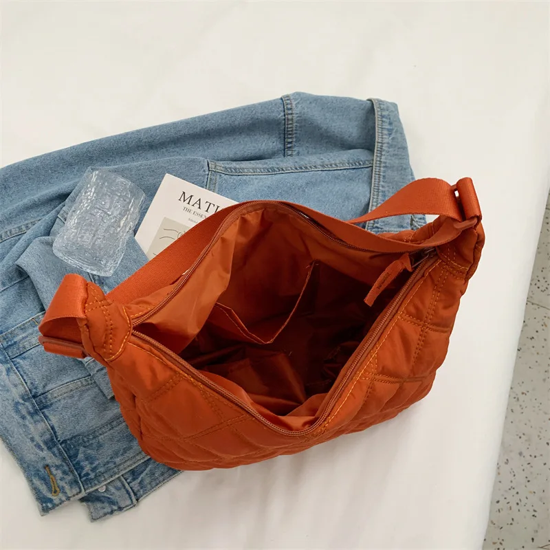

2023 New Spring Autum Women Bag Nylon Brand Quilted Padded Short Handle Totes Big Handbags Soft Shoulder Side Bags