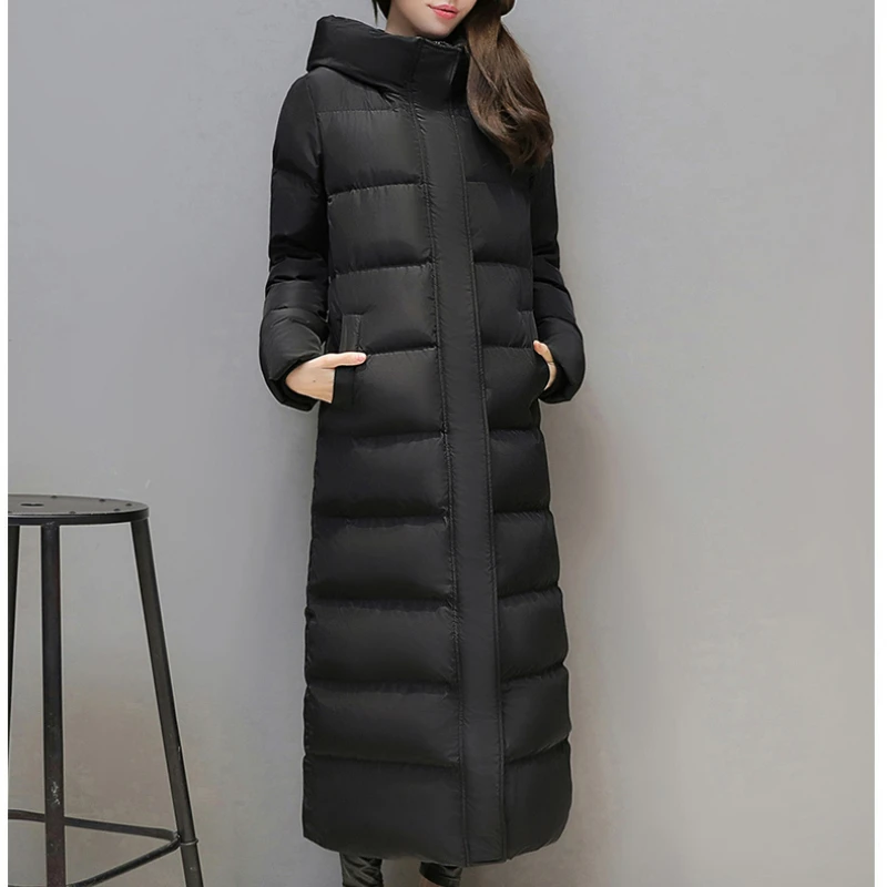 Рисунок 2 - Женский зимний теплый очень длинный пуховик