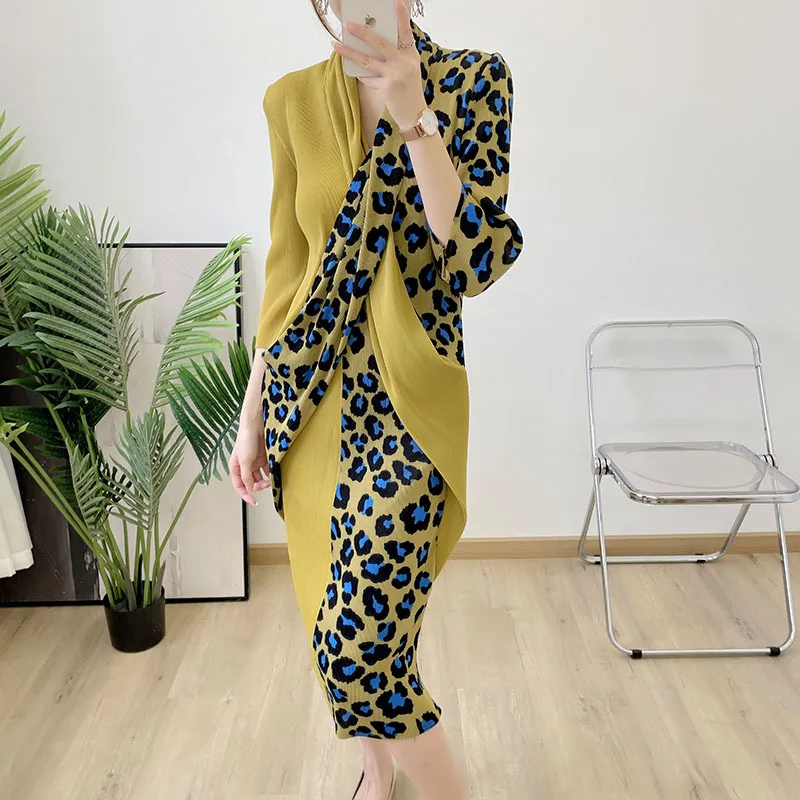 

High Quality Female Summer Pleated Party Dress Fashion Leaopard Printing Patchwork Stretched Folds Dresses For Women Robe