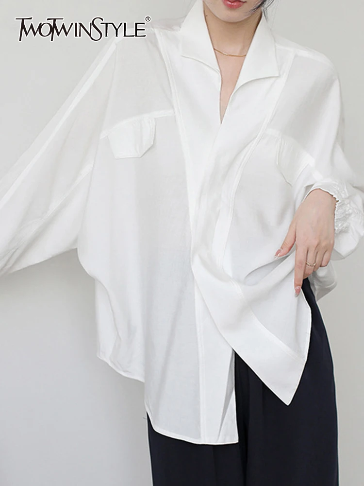 

Женская блузка с рукавами «летучая мышь» TWOTWINSTYLE, свободная однотонная блузка составного кроя с V-образным вырезом и рюшами, 2023