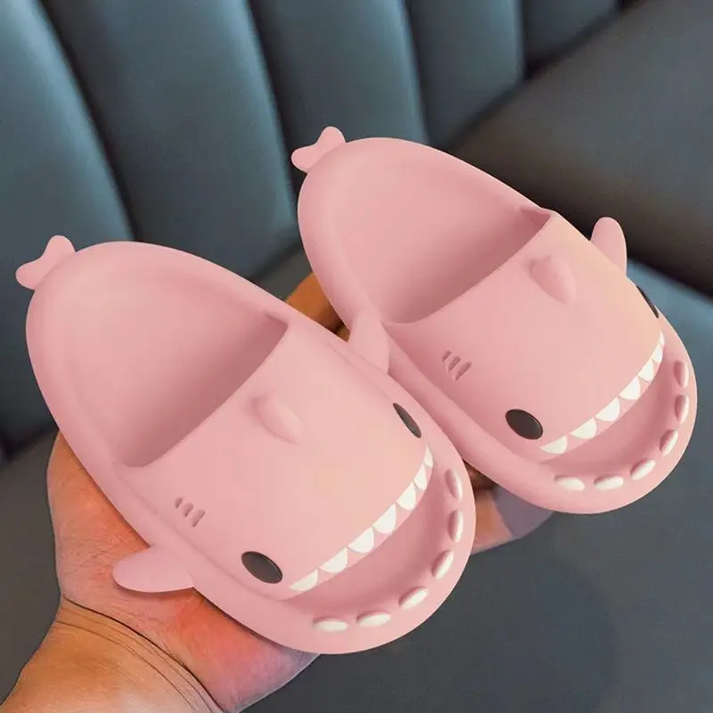 Summer Shark Slippers Women Soft Sole Home Flip Flops Men Non-Slip Solid Color Couple Outdoor Cool Beach Funny Slippers