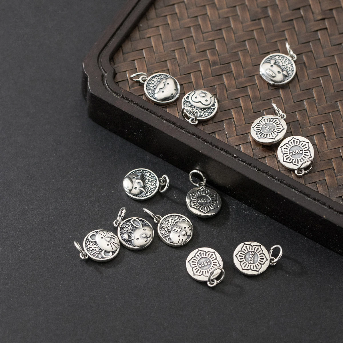 MEETSOFT Подвеска из стерлингового серебра 925 пробы в ретро-стиле с 12 знаками Зодиака