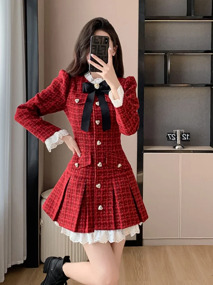 Твидовое мини-платье Ruby Love красное элегантное и модное с круглым вырезом