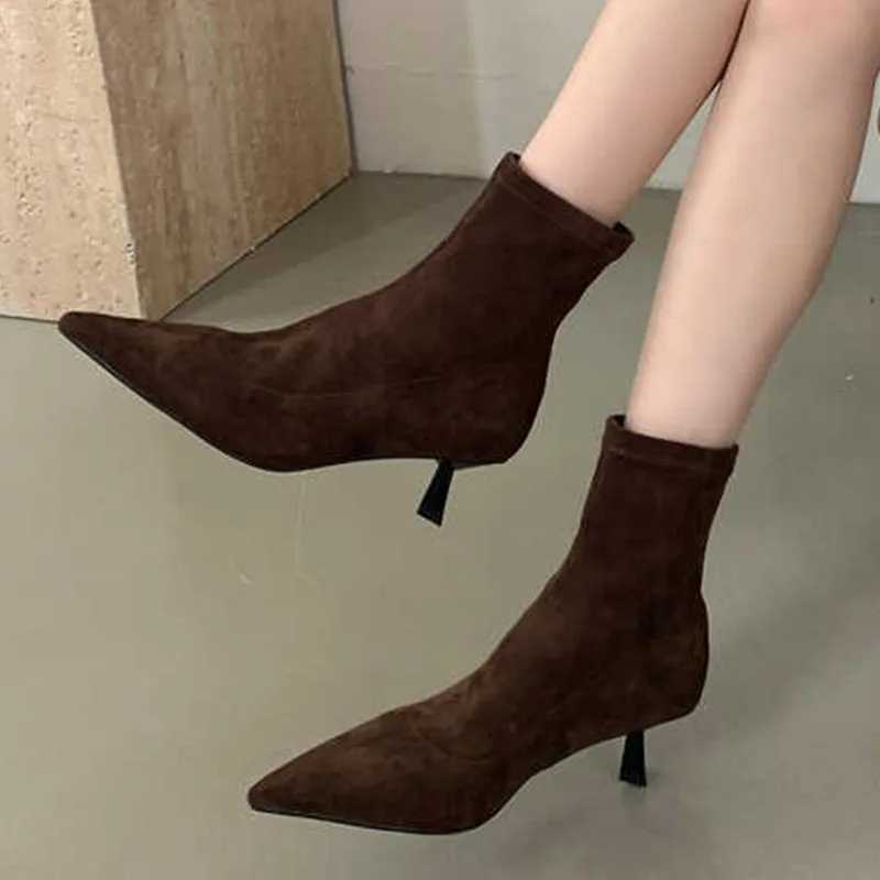 Новинка зимы 2024 женские ботильоны с острым носком модные элегантные