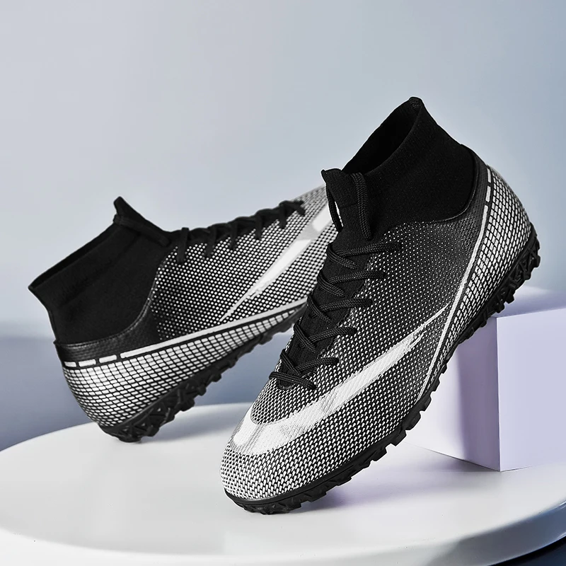 

2023 Hight-quality Soccer shoes Messi Competition training shoes Anti slip wear resistant Fustal Football boots society cleats