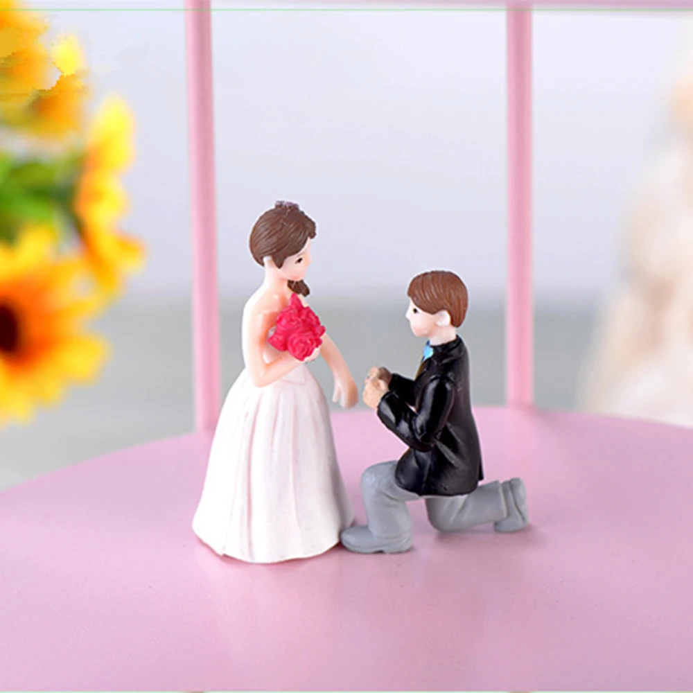 2 шт. Романо влюбленной парой свадебные фигурки Marry Me миниатюрный Craft Орнамент Фея