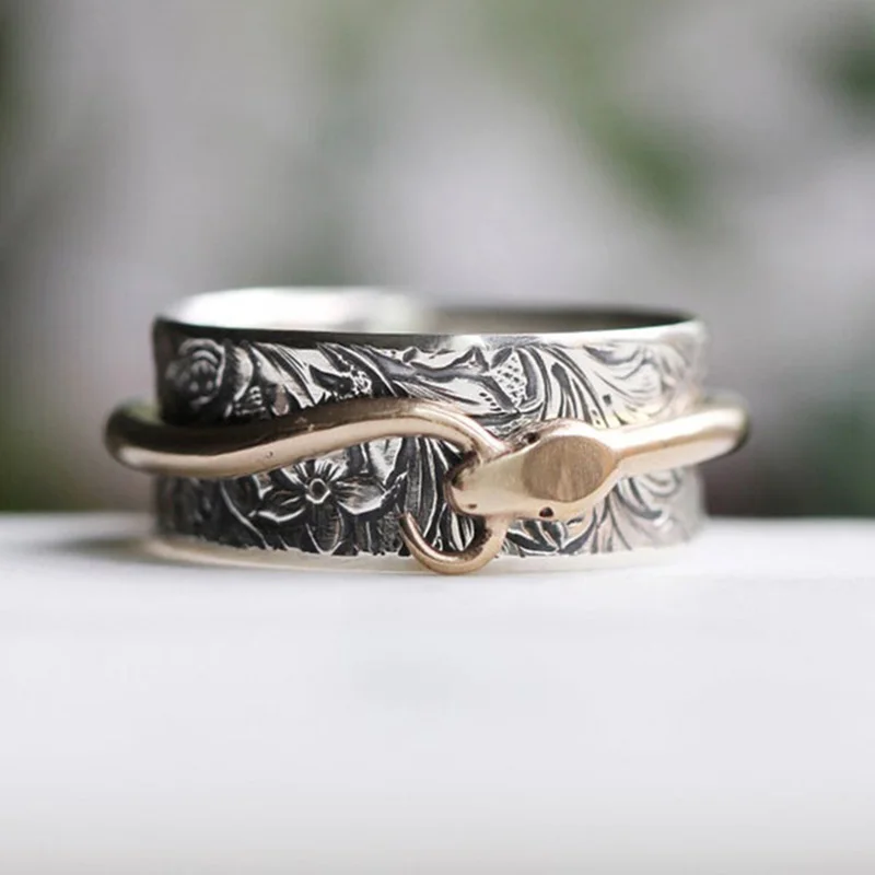 

Coconal Creative Gold Color Snake Surround Man Women Rings Carved Flowers Pattern Sliver Color Couple Matching Creative Jewelry