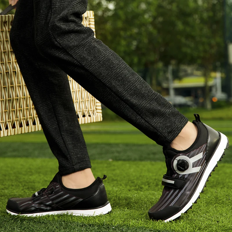 Breathable Men Golf Shoes Professional Lightweight Outdoor Golf Sports Sneakers