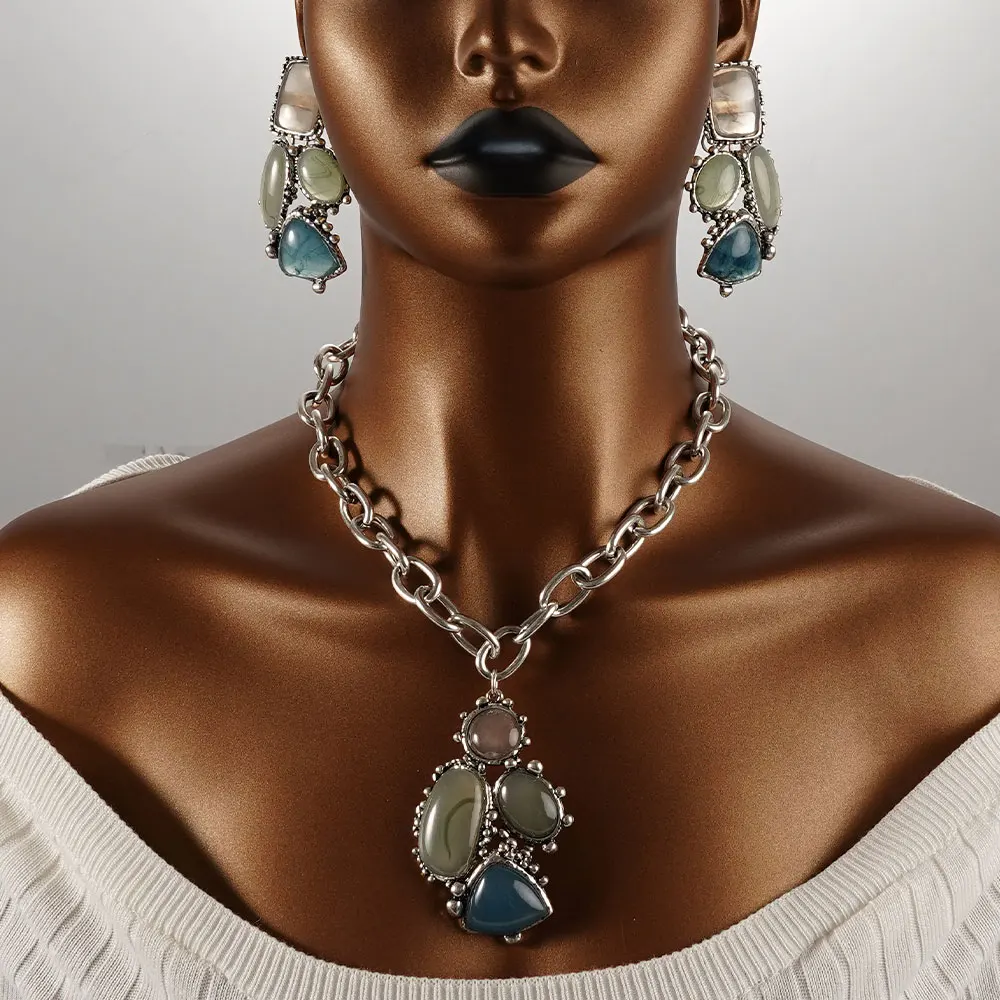 Женское ожерелье в стиле бохо