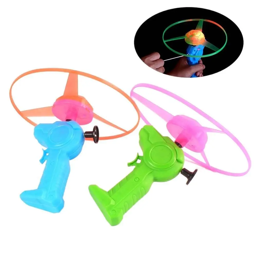 

Забавный динозавр спиннинг светящийся тянущий провод Летающий НЛО Светодиодная лампа ручка мигающие летающие игрушки для детей уличные иг...