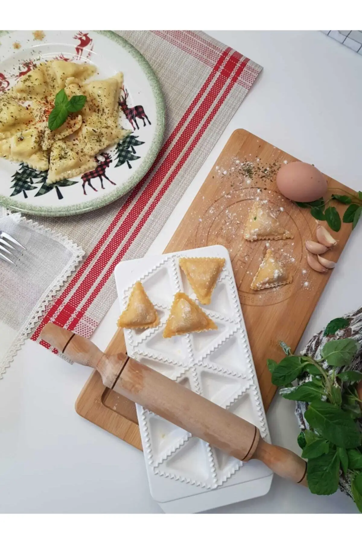 Практичные четырехформовые равиоли li D круглые и