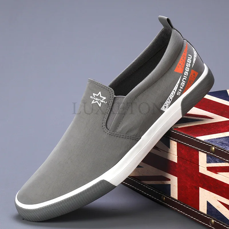 

New Canvas Driving Shoes Men Slip on Vulcanized Canvas Shoes Mens Designer Flat Loafers Non-slip Casual Sneakers for Man