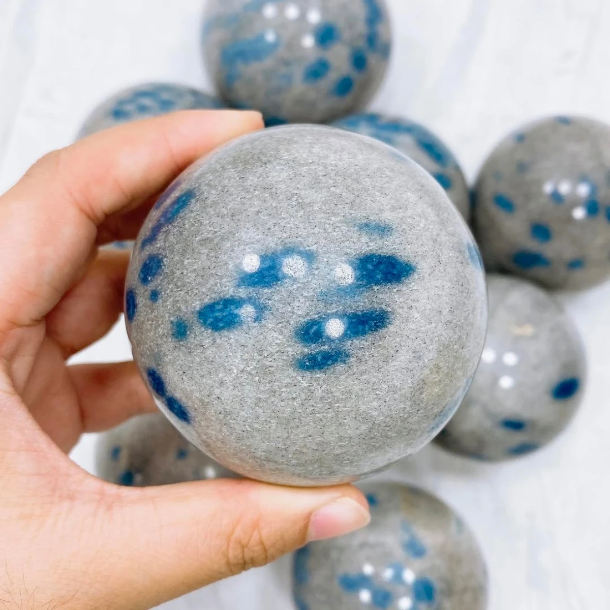 

Хрустальный шар из камня K2 CrystalHola