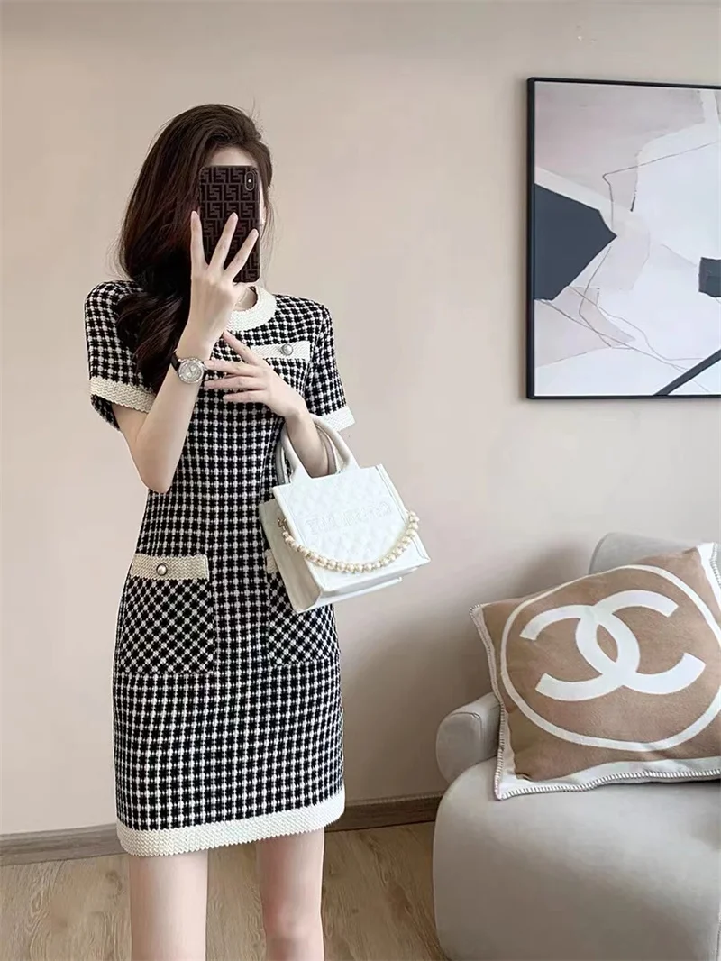 

French Knitted Dress Retro Round Neck Plaid Short Sleeve Dress Women's Summer New Slim Stretch Casual Fashion Mini Dress P007