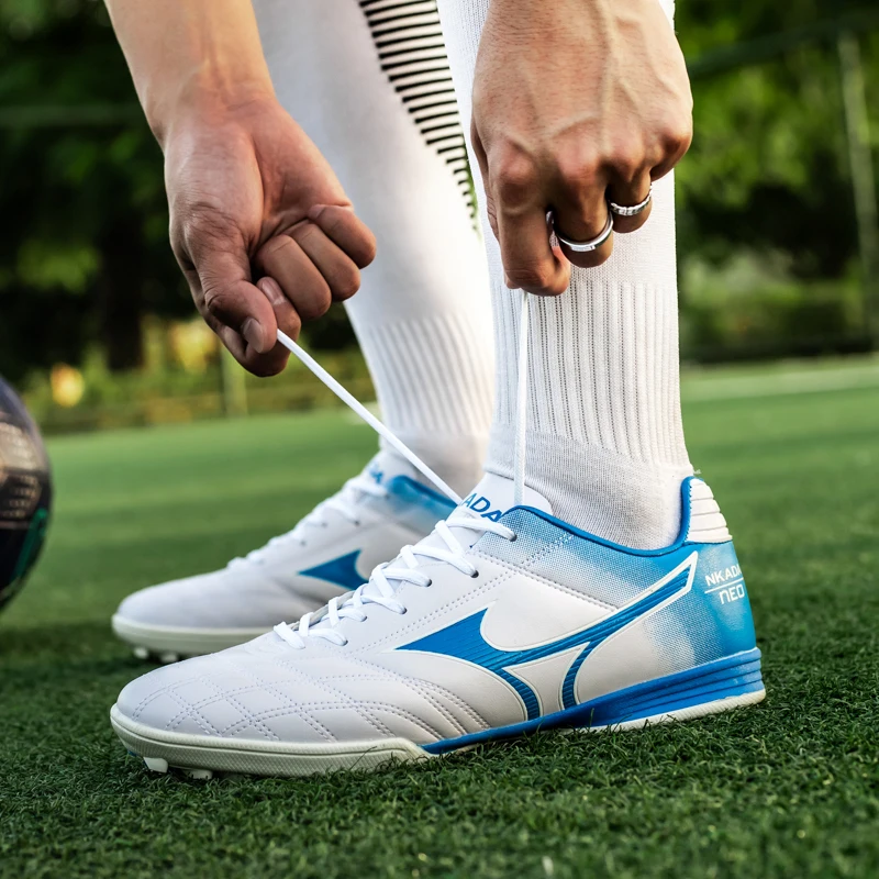Professional Football Training Shoes Men High-quality Non-slip Football Shoes Child Outdoor Sports Futsal Training Shoes 32-46#