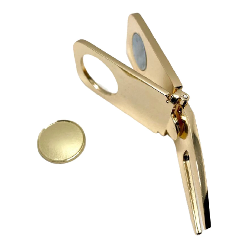 

Gift Golf Divot Tool Ball Marker Accessories Professional Zinc Alloy Pitch Portable Lawn Multifunctional Repair Cigar Holder
