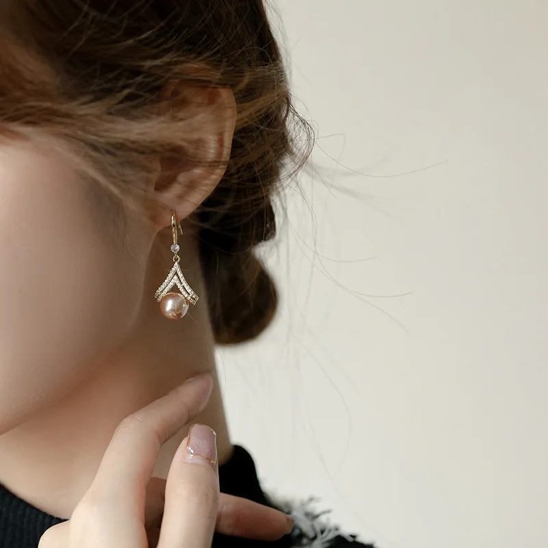 

New 2023 Luxury Jewelry Pearl Dangle Earrings Women Wedding Party Gifts korean style Earring women Pierced Ears Popular Products