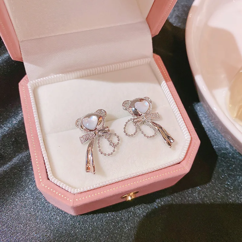 

Высококачественные позолоченные серебряные серьги-гвоздики с цирконом медведь серьги для женщин корейская мода стразы милые серьги ювели...