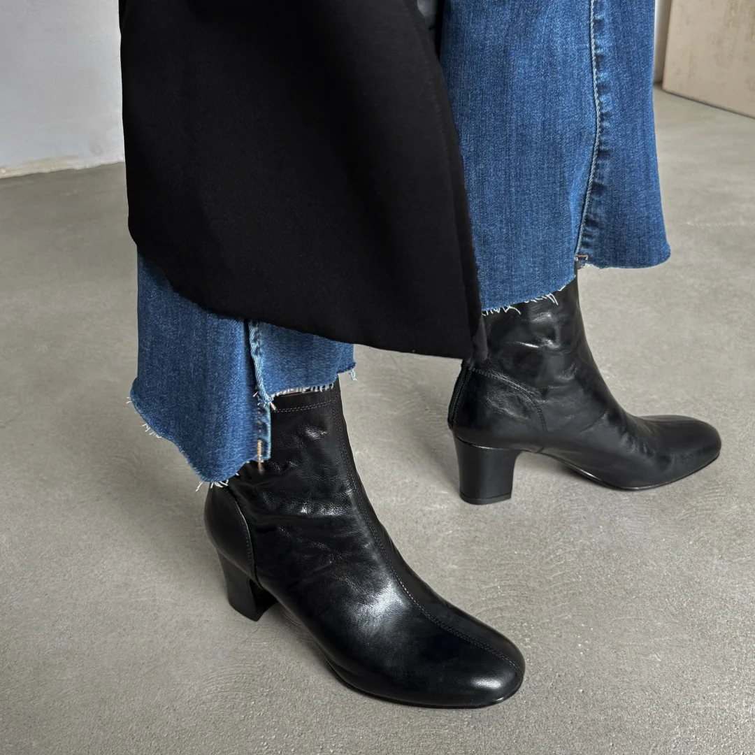 Женские ботильоны из овечьей кожи с круглым носком на молнии сзади толстом