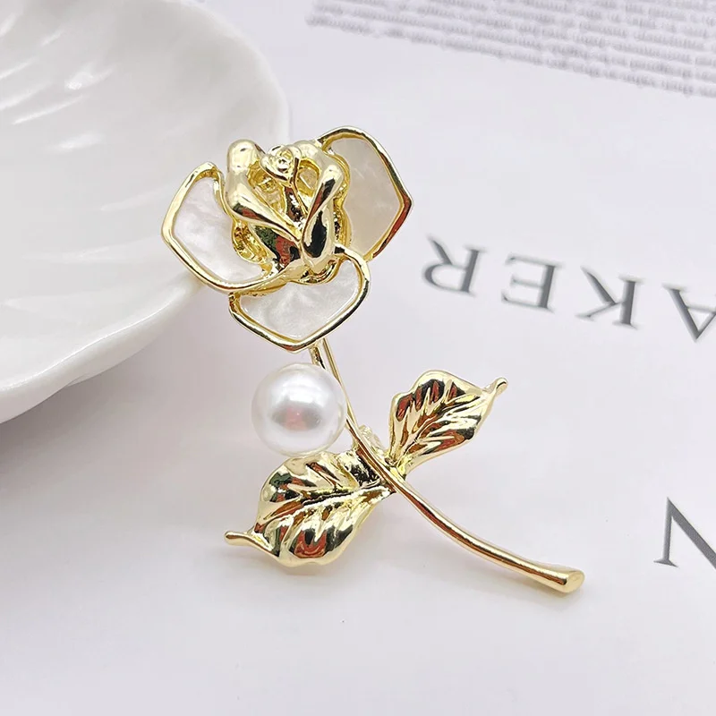 

Gold Rose Brooch Newly Anti-Glare Scarf Buckle Pin Women Breastpin Corsage Fashion Brooches Dress Accessory For Cute Girls