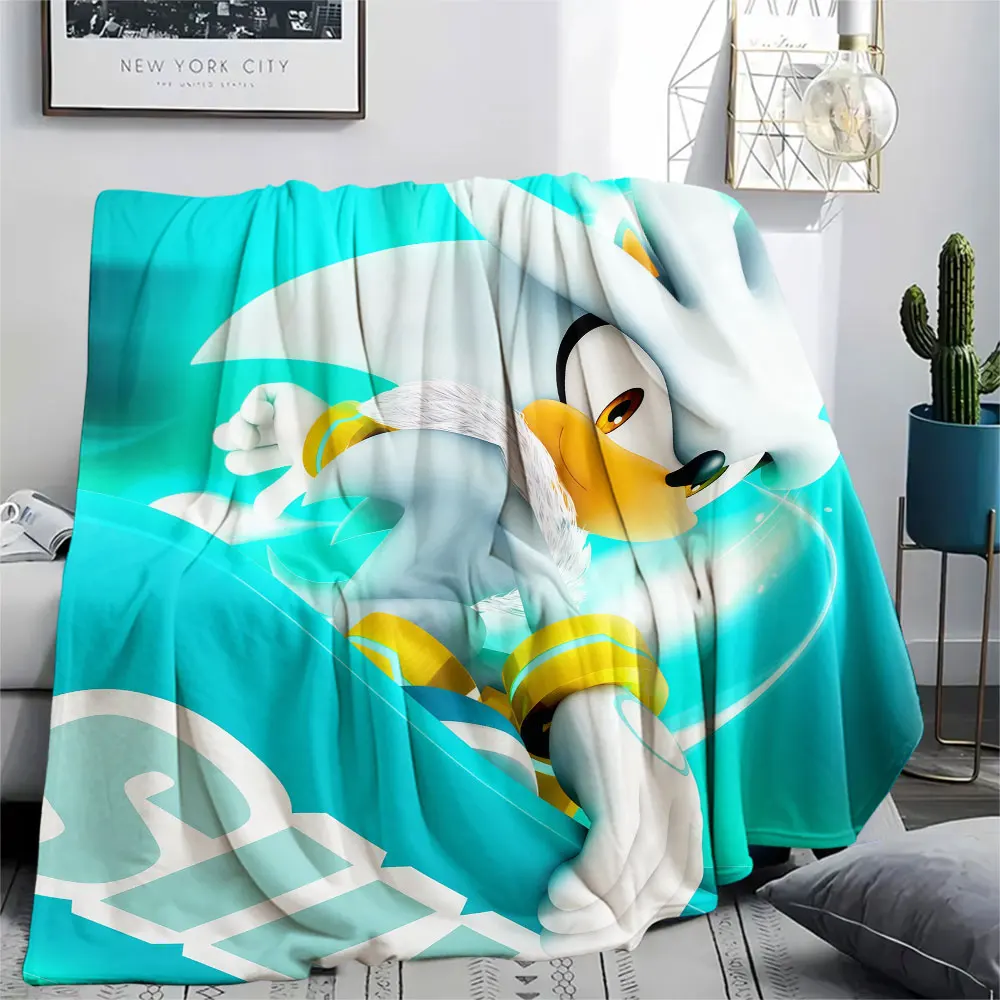 Фото Фланелевое одеяло Sonic Silver Future Hero, подарок на день рождения и праздники, серебряный плед для домашнего декора. №3