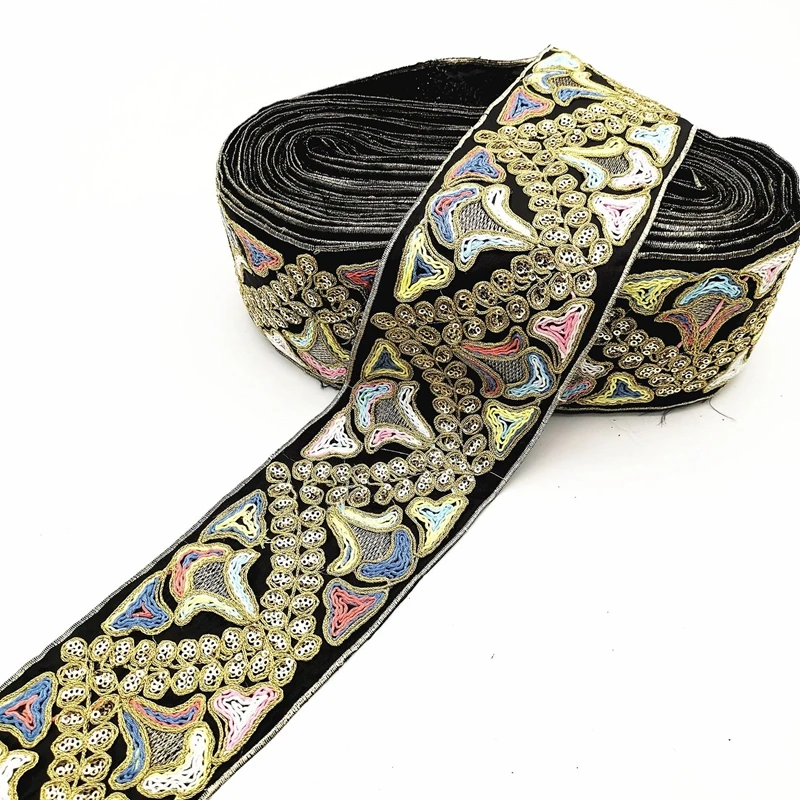 

Лента кружевная с вышивкой и блестками для сумок и одежды