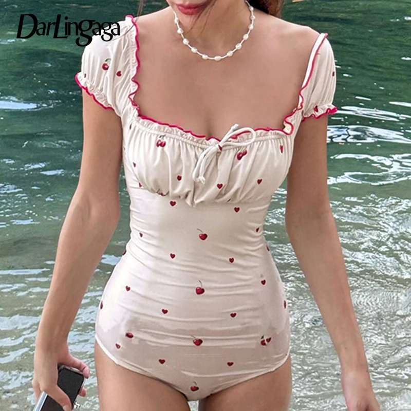 Женское летнее боди с фруктовым узором и открытой спиной