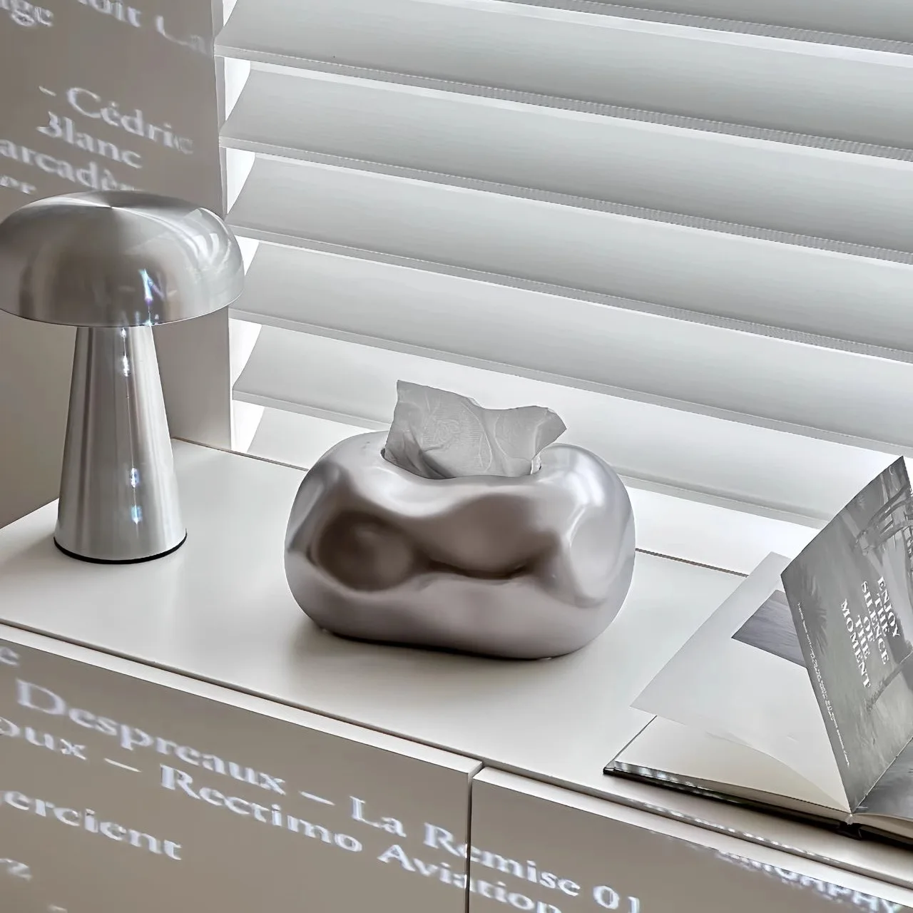 

Керамическая коробка для салфеток