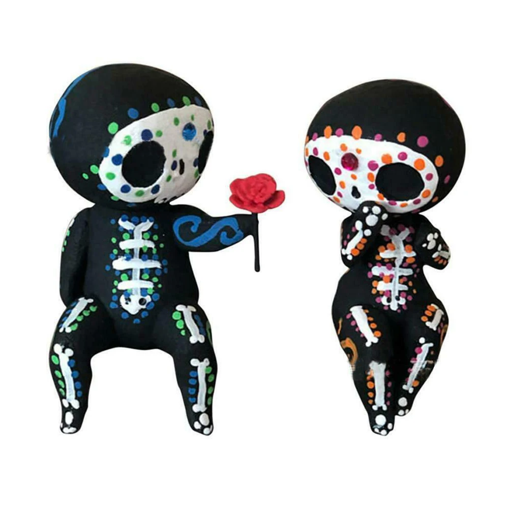 

2Pcs Crafts Resin Sugar Skull Couple Statue Loving Statue Lovers Figurine Holding Rose