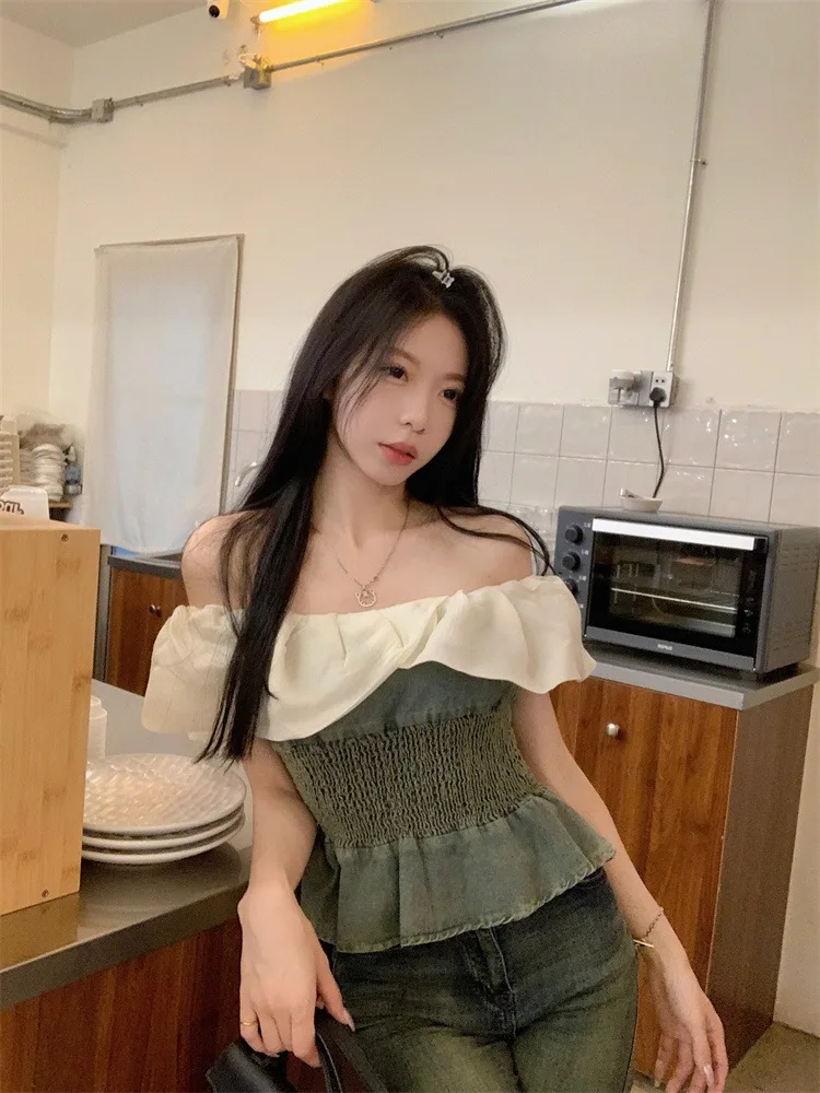 Женская летняя рубашка из джинсовой ткани с открытыми плечами и короткими