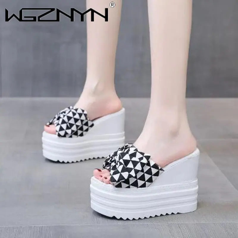 

Сандалии женские на платформе, пляжные шлепанцы на толстой платформе, танкетка, открытый носок, Повседневные тапочки, сланцы, очень высокий ...