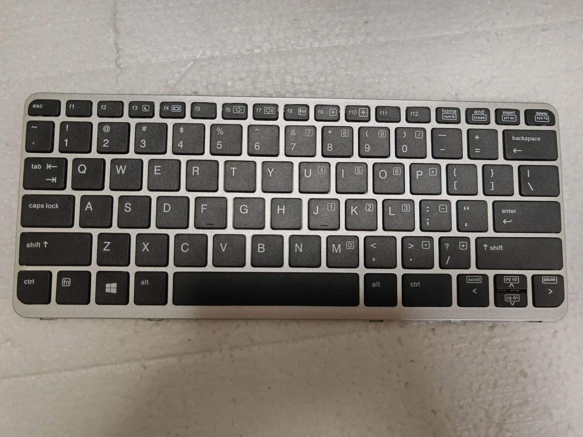For HP Elitebook 820 G1 820 G2 720 G1 720 G2 725 G1 725 G2 Keyboard US No backlit No point silver frame