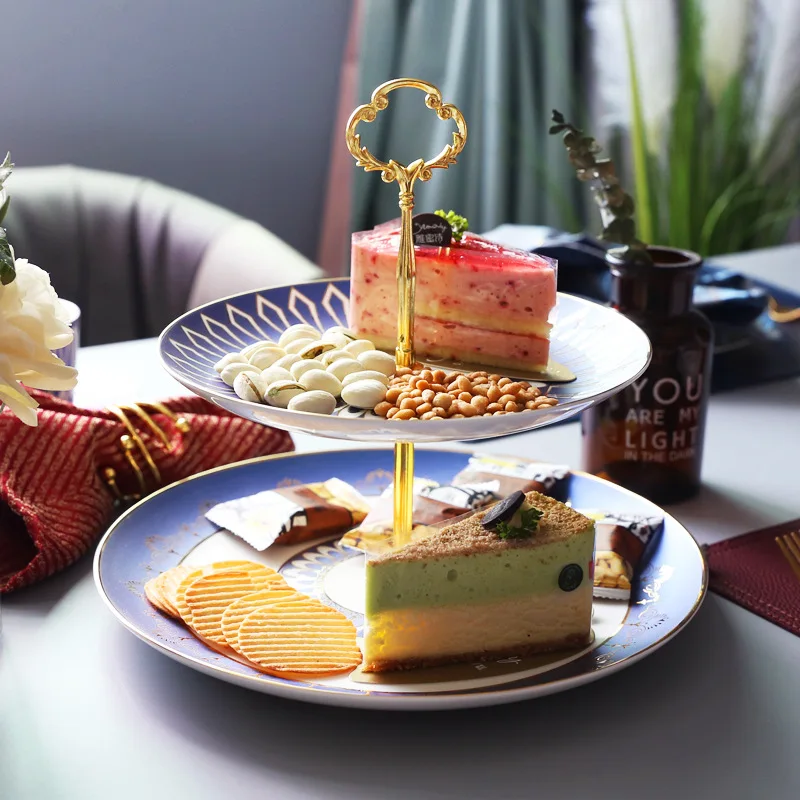 Скандинавский чай. Послеобеда. Послеобеда. Послеобеда. Чашка с подносом.