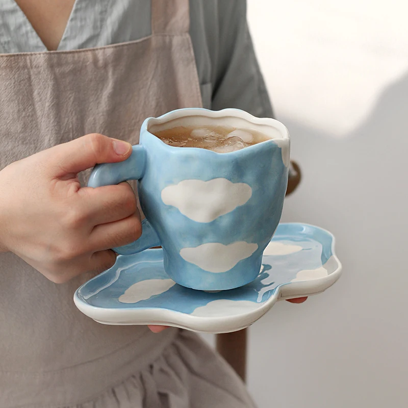 

Creative Personalized Hand Painted Cloud Mug With Plate Ceramic Coffee Tea Milk Cups Breakfast Bread Cake Dish Kitchen Tableware