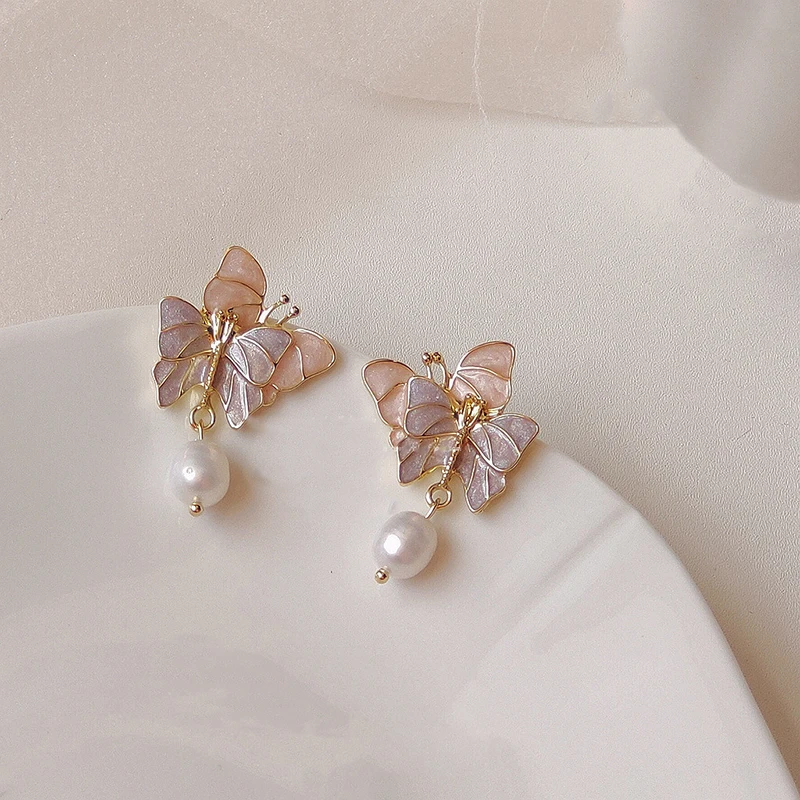 

Purple Fantasy Butterfly Retro Earrings Gentle Freshwater Pearl Earrings
