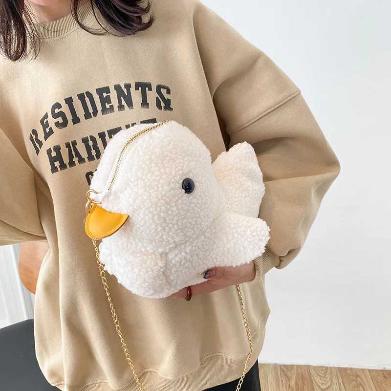 Love stay cute duck plush bag cartoon bag chain shoulder messenger bag