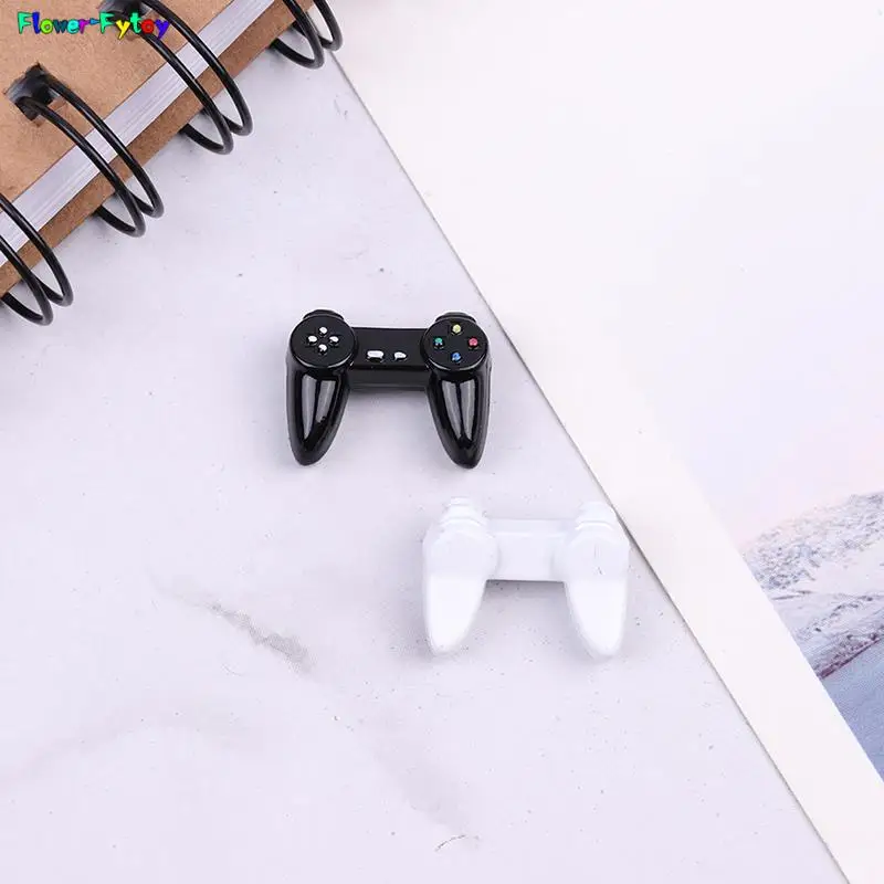 Рисунок 5 - Миниатюрная модель игрового контроллера