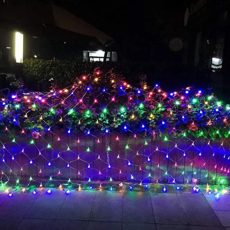 Светодиодная гирлянда на рождественскую елку