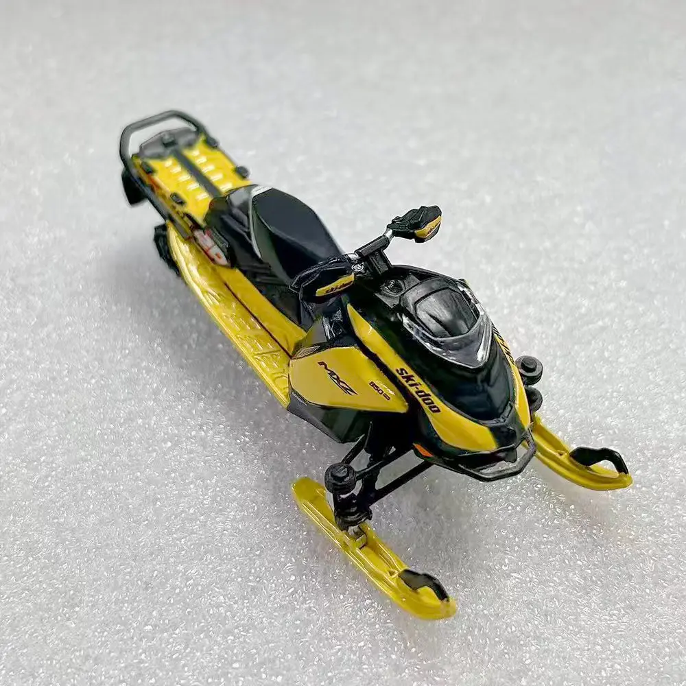 Фото Модель SKI-DOO 1:32 MXZ XRS 60012 DIECAST MASTERS WELLOW для коллекции №5