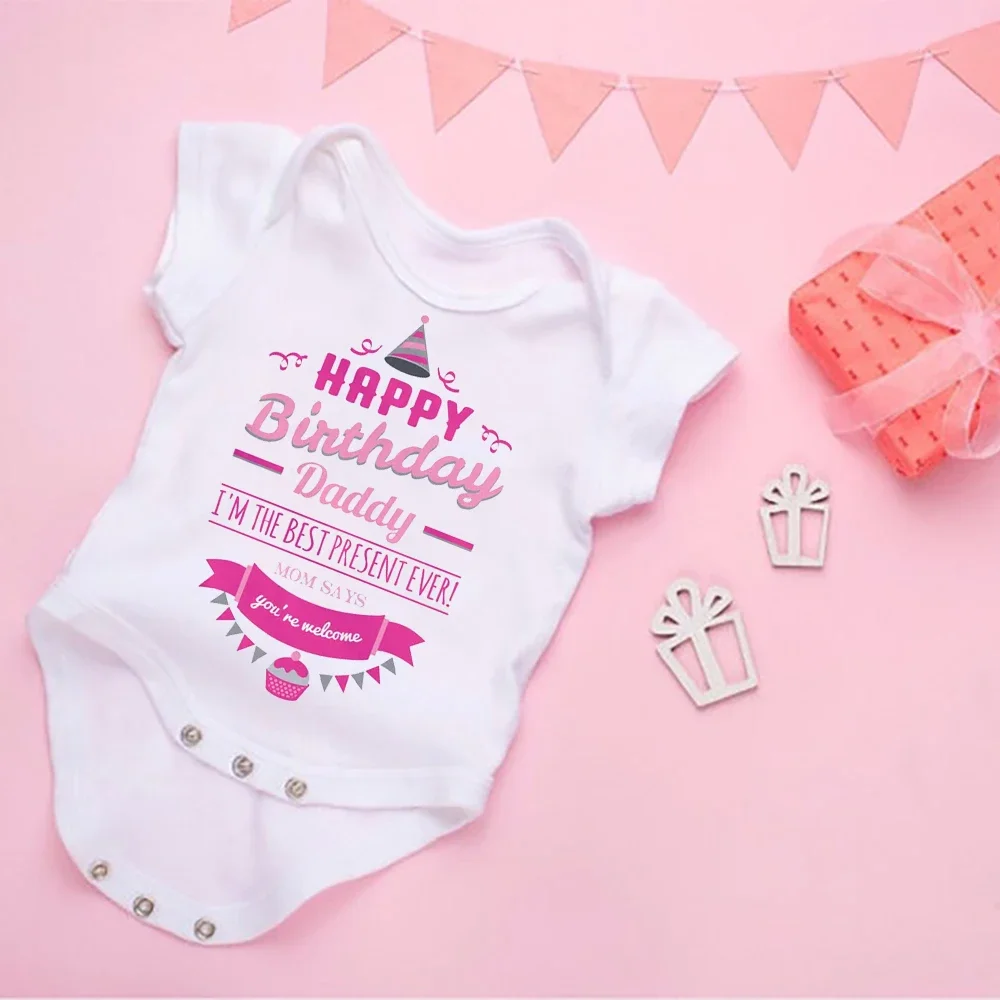 

Комбинезон для новорожденных с надписью «Happy Birthday»