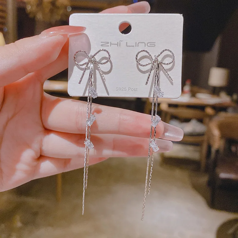 

[925 Silver Needle] Luxury Zircon Mesh Red Tassel Bow Tie Earrings Simple Versatile Earrings Elegant Earrings Female