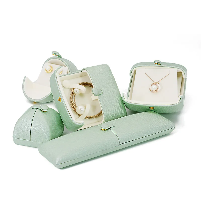 

1 Pcs Pink/Bule/Green color 7x6.5x6cm Creative Double mesh leather ring box for wedding candy gift jewelry box