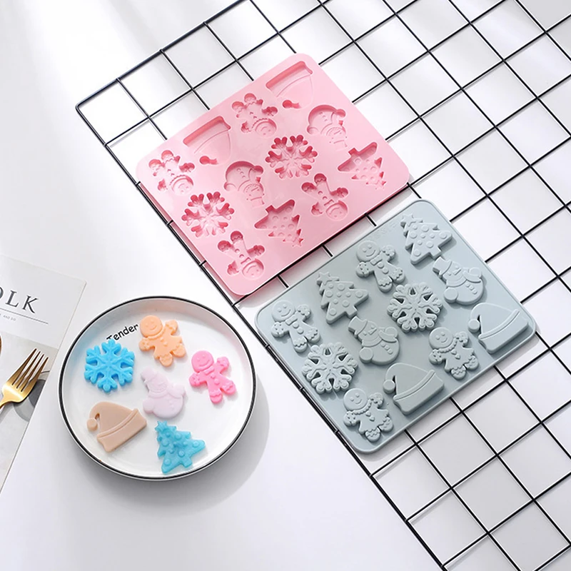 

12 Cavities Christmas Snowman Silicone Mold Chocolate Cake Mold Holiday Decoration Kitchen Baking Tools Manual Soap Mould