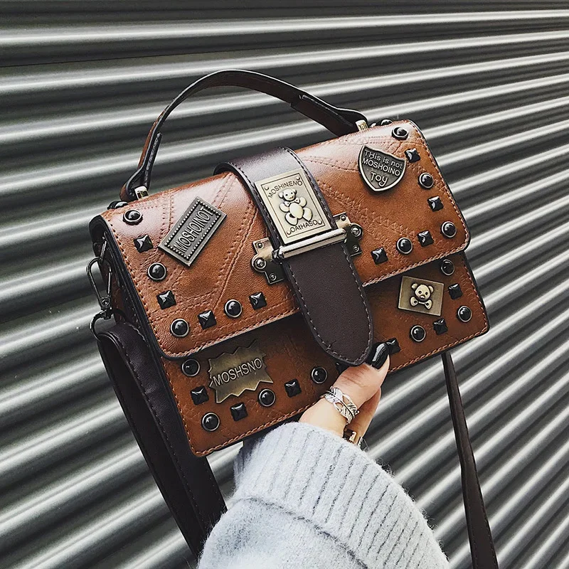

2023 retro fashion handbags new fashion Korean shoulder messenger bag portable rivet small square bag