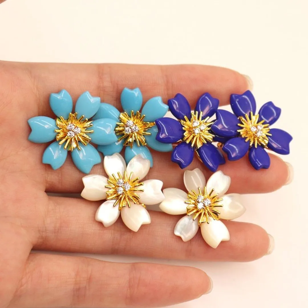 

New 2023 Trend Classics Design Sun Flower Ear Stud White Fritillary Earrings Fashion Ladies High Quality Brand Jewelry Gifts