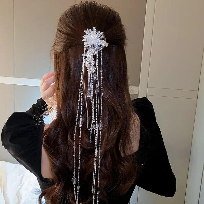 

Korean Snowflakes Tassel Pendant Hair Clips Shining Crystal Rhinestone Silver Color Long Hairpins For Women Girls Bride Jewelry
