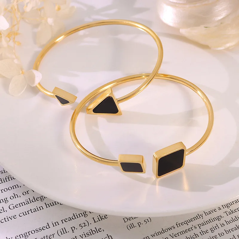 

Gold Bangles for Women Gold Triangle Square Texture Titanium Steel Bracelet Ins Wind Accessories for Women Bangles