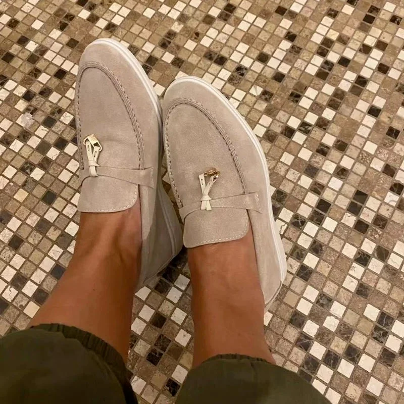 

2022 Women Sneakers Fashion Slip on Women's Sneakers Walking Sneakers for Women Casual Plus Size Vulcanize Shoes New Zapatos