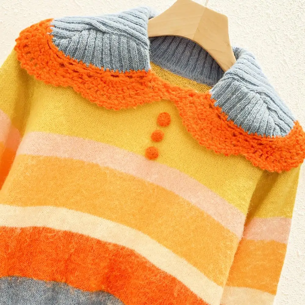 Женский трикотажный свитер в стиле ретро