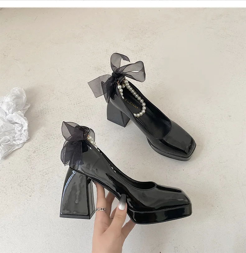 

2023 Elegant Pumps Women Heels Shoes Leather Mary Janes Square Toe String Bead Decorate Ladies Shoes Black White Retro B1-93